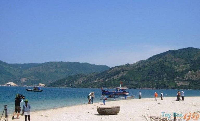 Hòn Nưa Phú Yên– thiên đường biển đảo đang ngủ quên 30/11/2023 Du lịch Hòn Nưa Phú Yên nên chú ý điều gì?