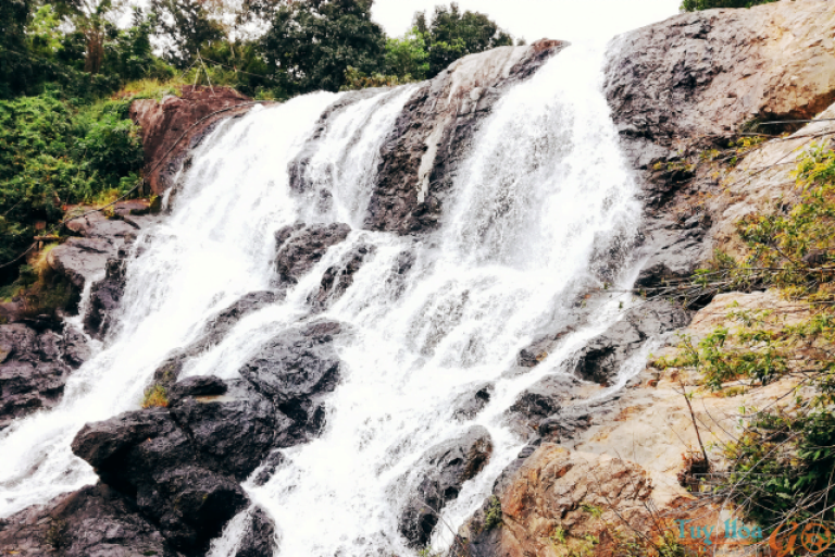 Thưởng ngoạn dòng thác đẹp nhất Phú Yên