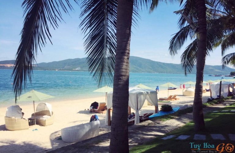 hon-tam-nha-trang-hanh-trinh-kham-pha-dao-ngoc-xanh-day-chat-tho-1