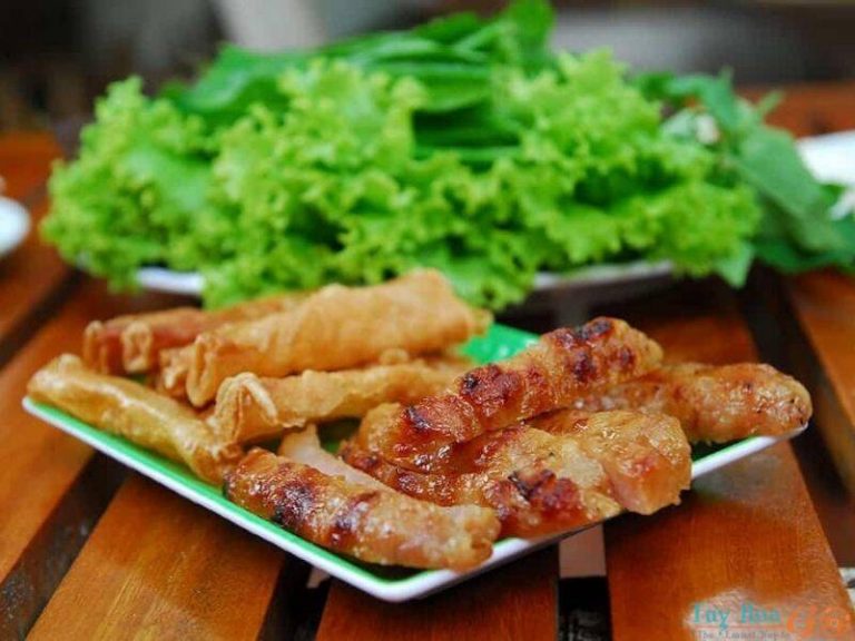 Địa điểm ăn uống Nha Trang: Món nem nướng