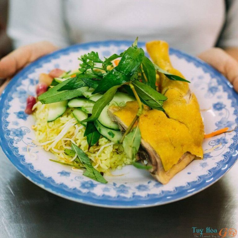 Cơm gà Phú Yên