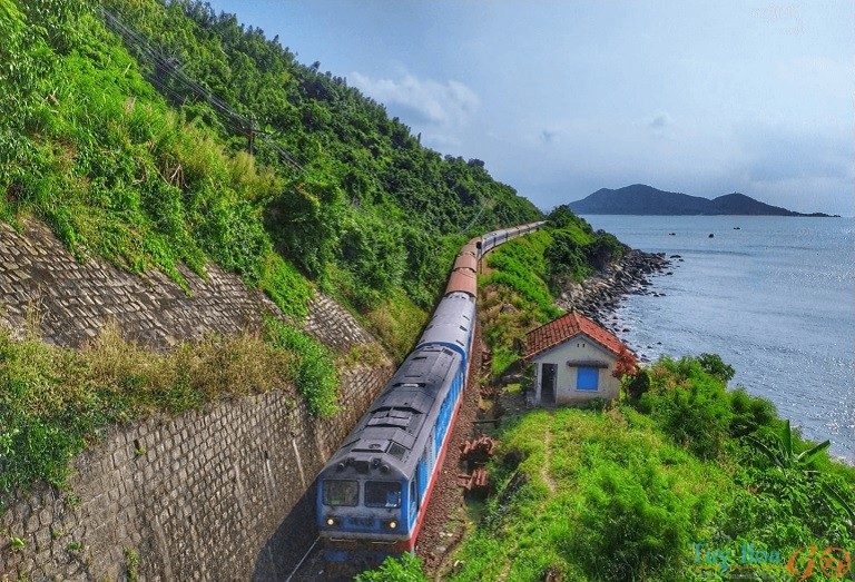 Du lịch tự túc Phú Yên: Bỏ túi trọn bộ kinh nghiệm từ A-Z 30/11/2023 chon-hinh-thuc-di-chuyen-khi-du-lich-phu-yen